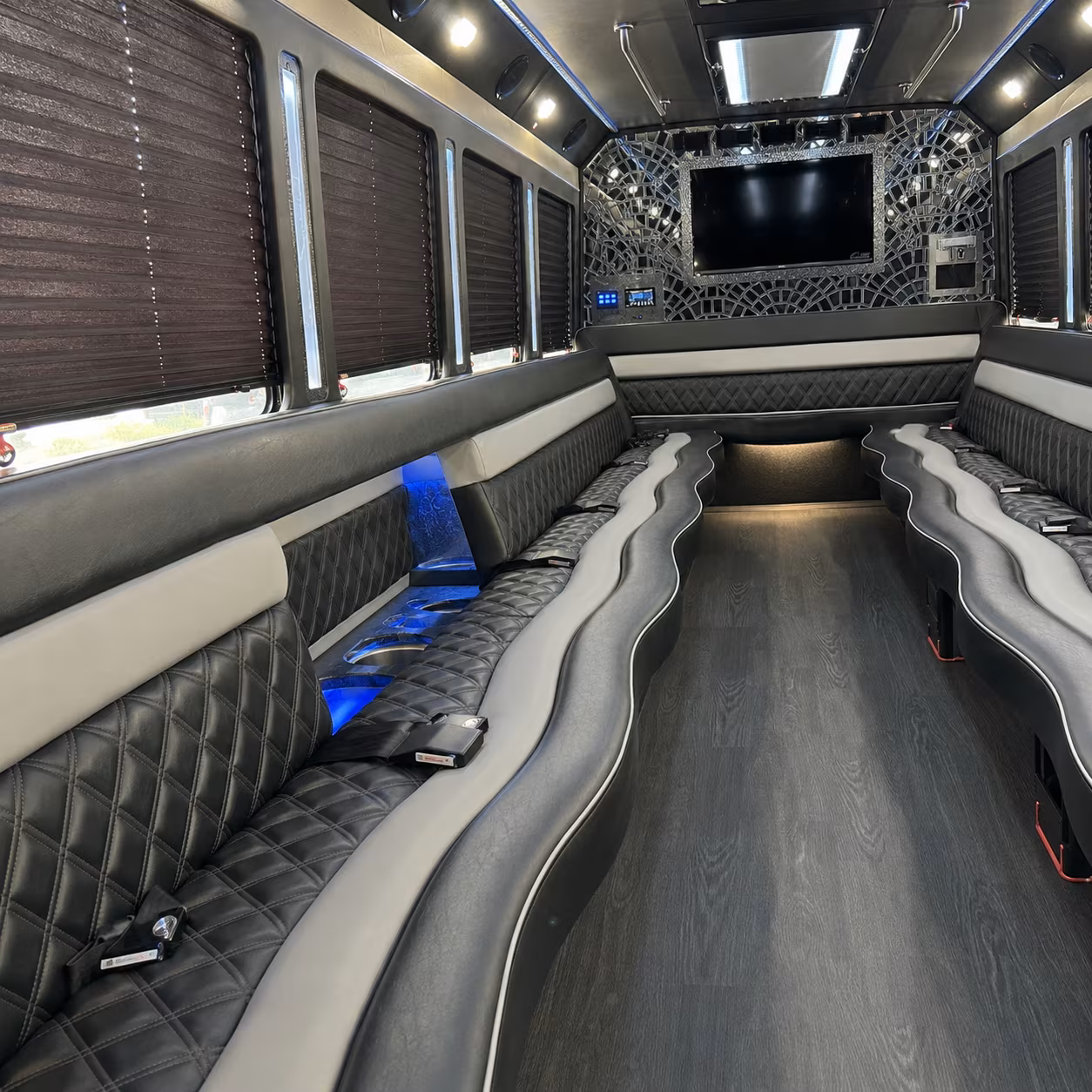 bus rentals for deerfield beach corporate retreats and team outings