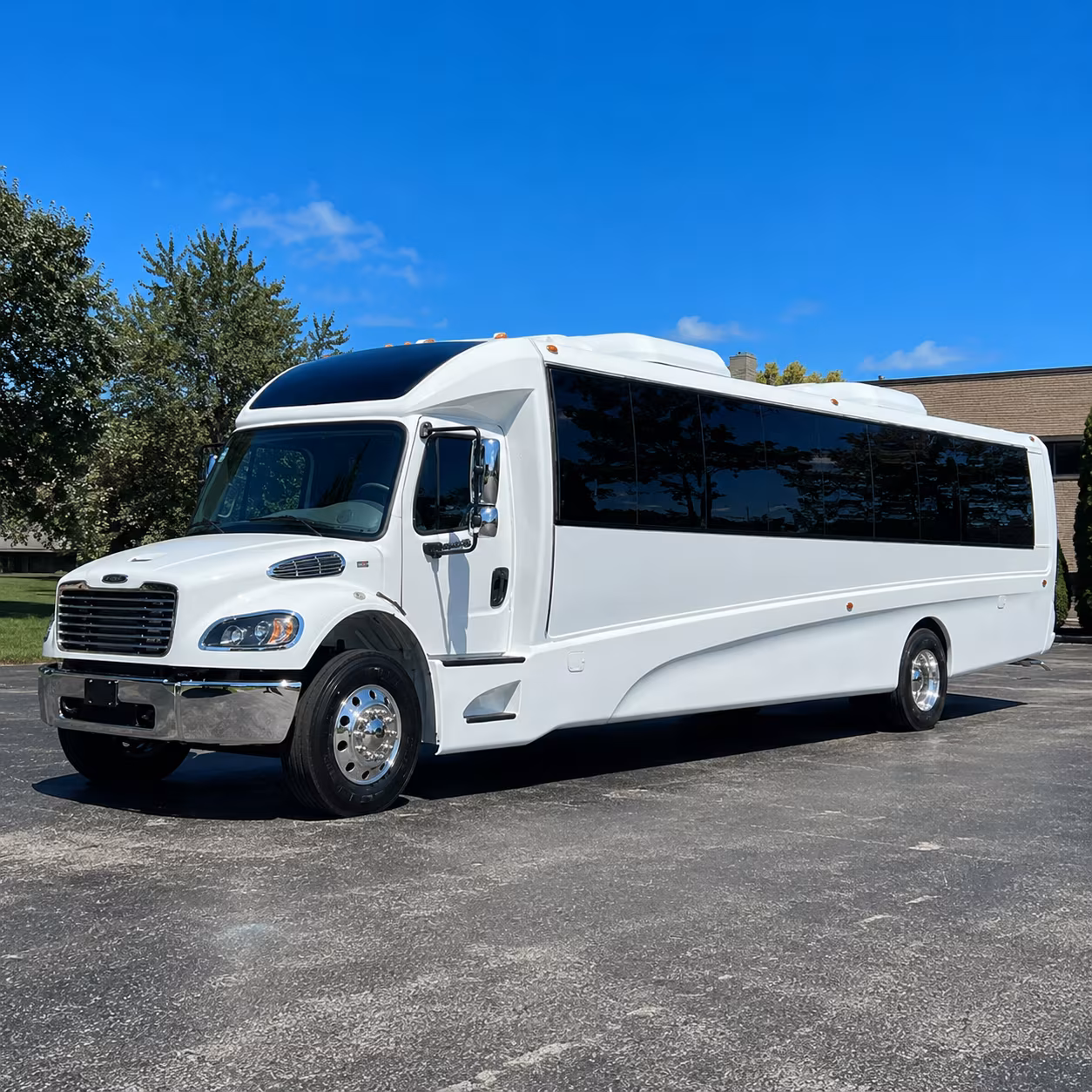 deerfield beach 28 passenger minibus