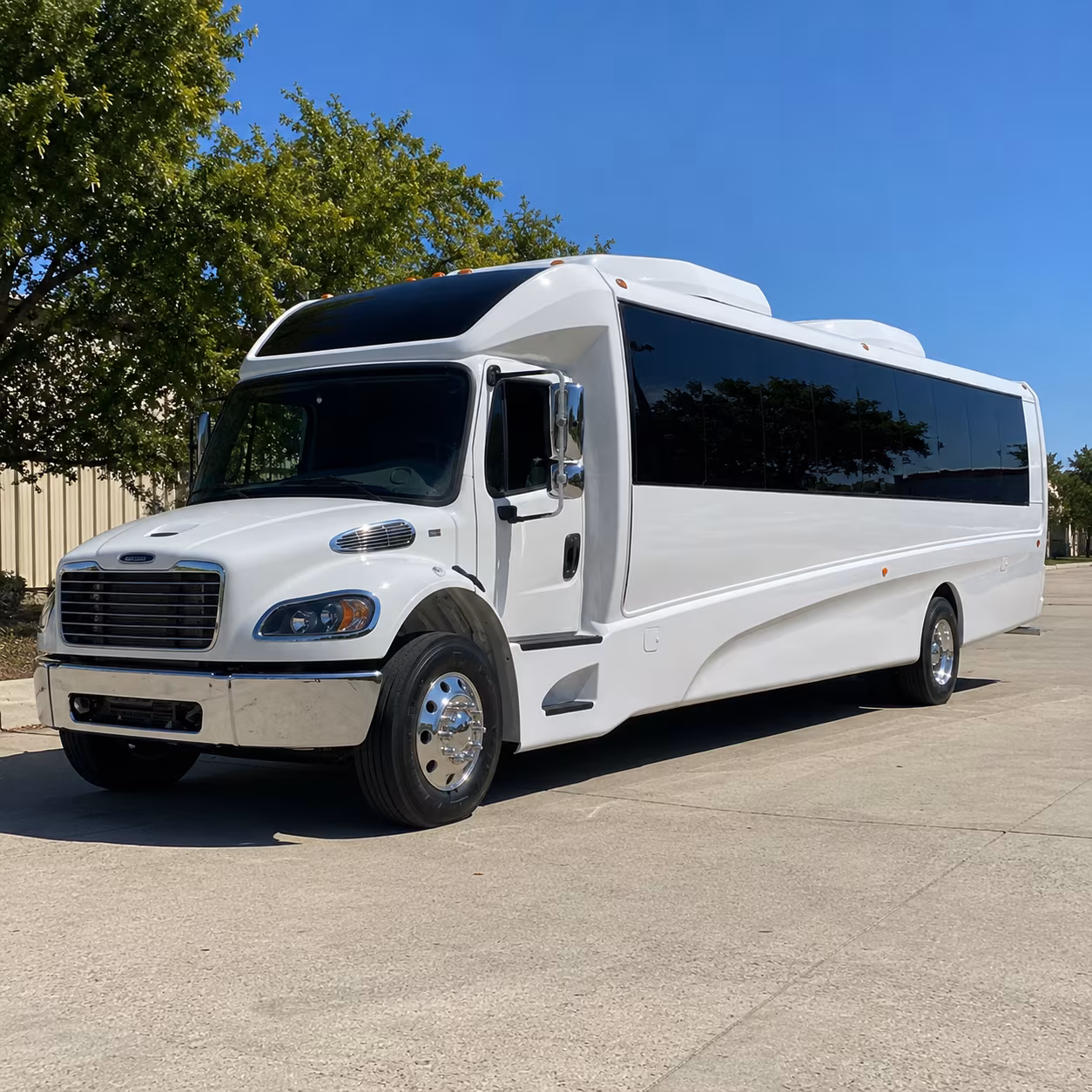 deerfield beach 35 passenger minibus