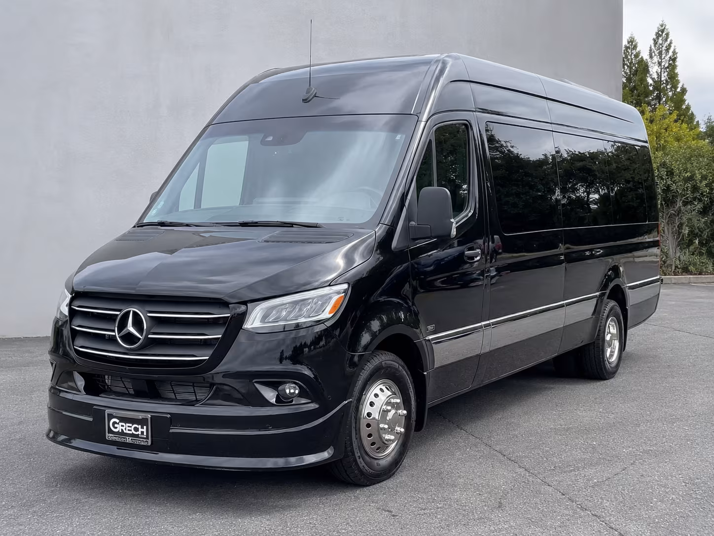 sprinter van and minibus rentals for executive corporate travel in deerfield beach